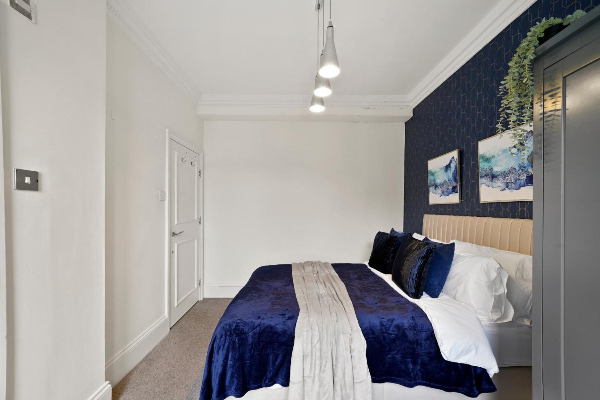 Delightful Flat In London - Sleeps 6 Daire Dış mekan fotoğraf