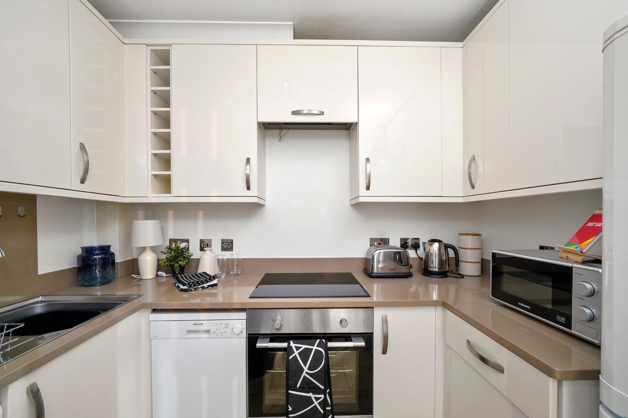 Delightful Flat In London - Sleeps 6 Daire Dış mekan fotoğraf